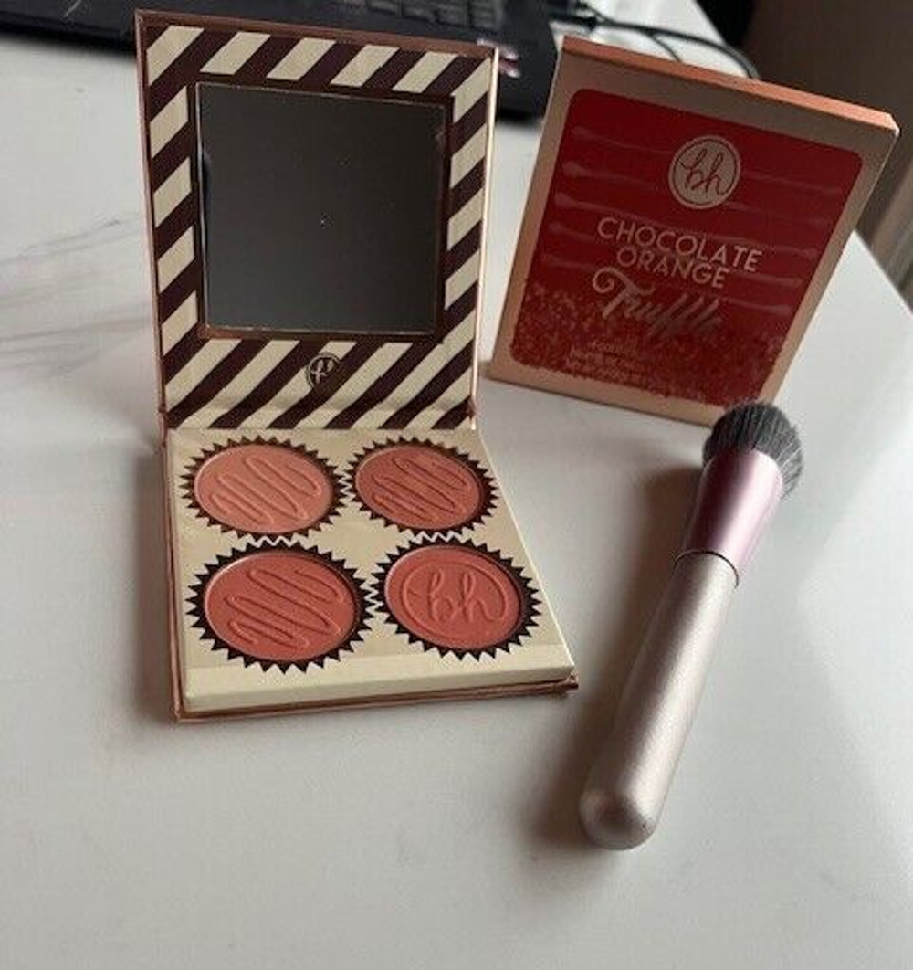 BH Cosmetics Chocolate Orange Truffle Blush Palette w/Bonus Brush NIB